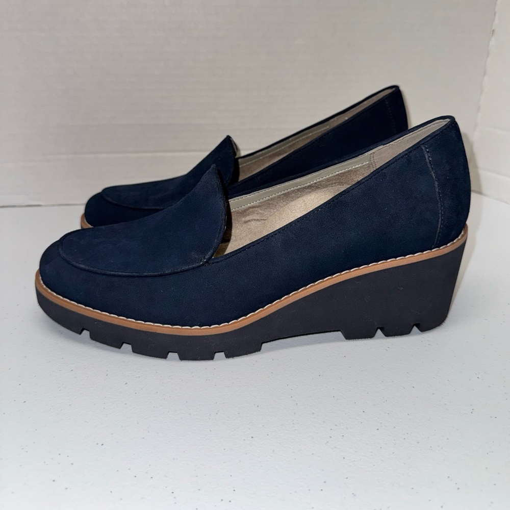 Vionic Ava Suede Navy Wedge Slip on Women’s Shoe Size 9.5
